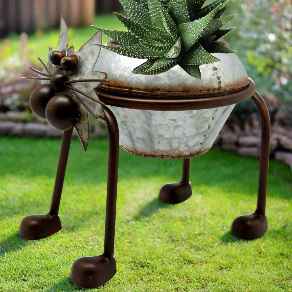 Nodding Head and Tail Cat Plant Holder