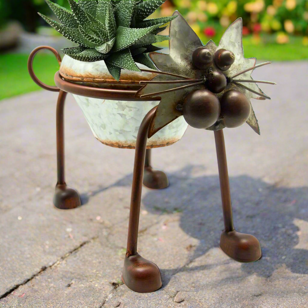 Nodding Head and Tail Cat Plant Holder