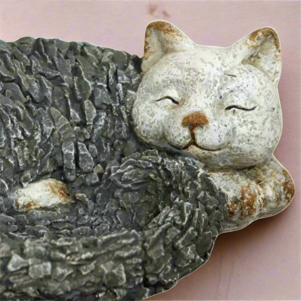 Stone Effect Cat Design Bird Feeder